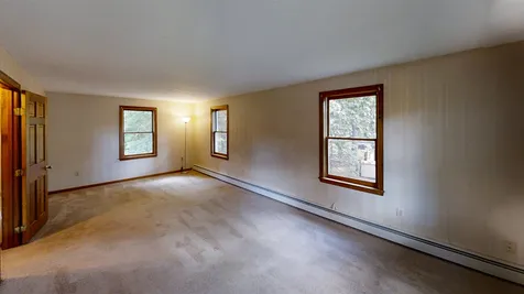 2 Brenton Street Litchfield NH 03052