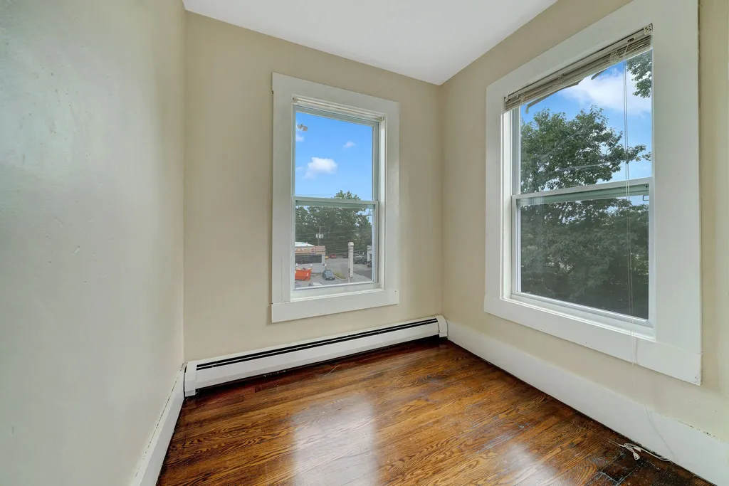 14 Crystal Avenue Derry NH 03038