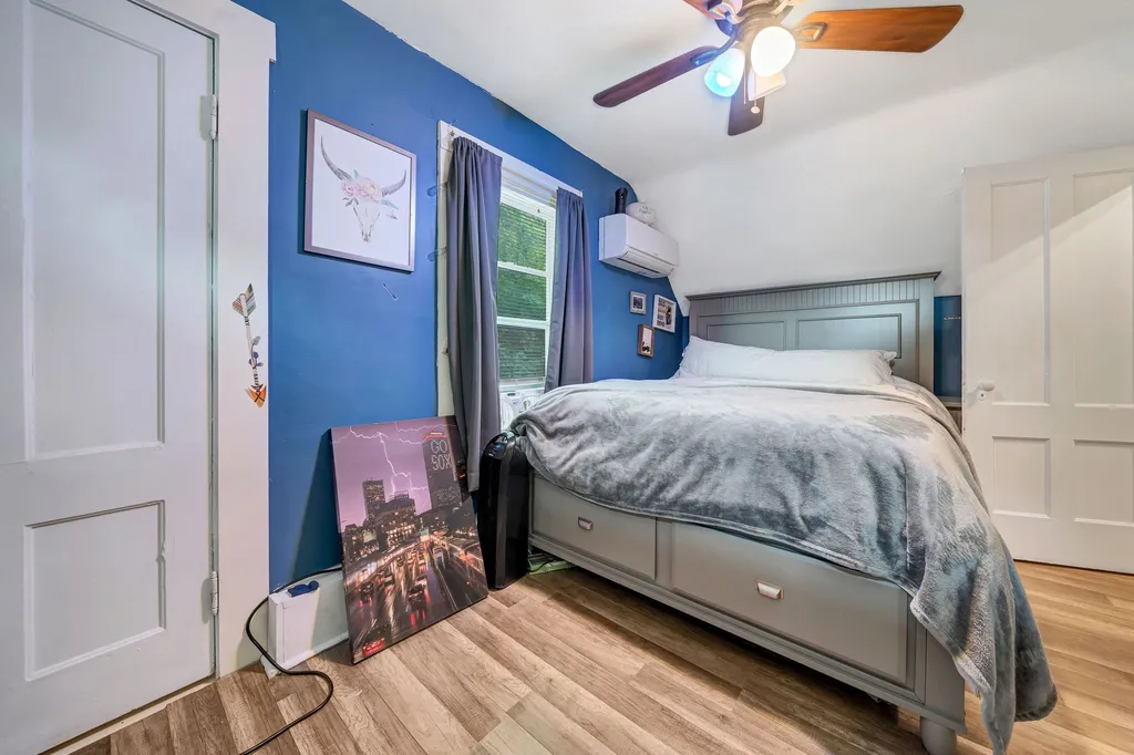 14 Crystal Avenue Derry NH 03038