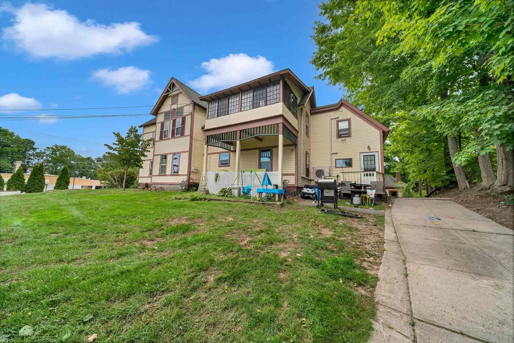 14 Crystal Avenue Derry NH 03038