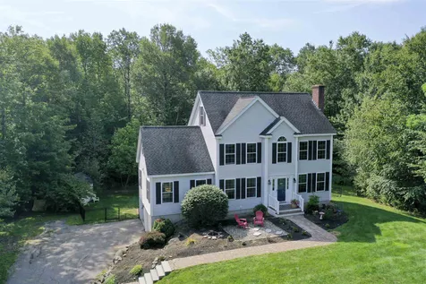 23 Madison Lane Newmarket NH 03857