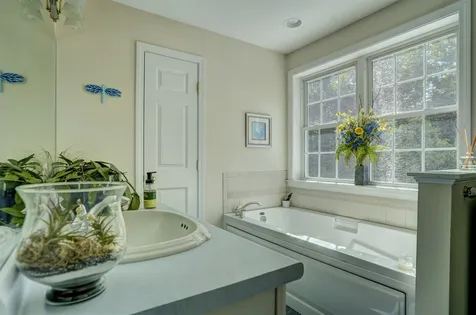 23 Madison Lane Newmarket NH 03857
