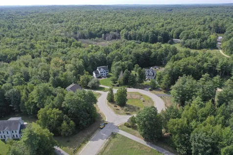 23 Madison Lane Newmarket NH 03857