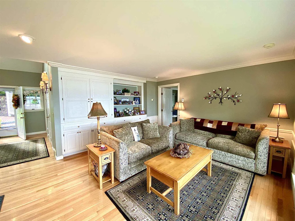 590 Edgewater Drive Gilford NH 03249