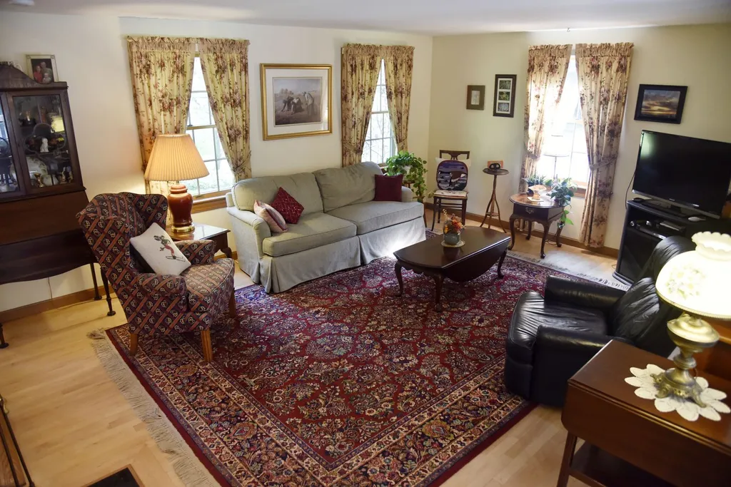 66 Pinecrest Drive Gilford NH 03249