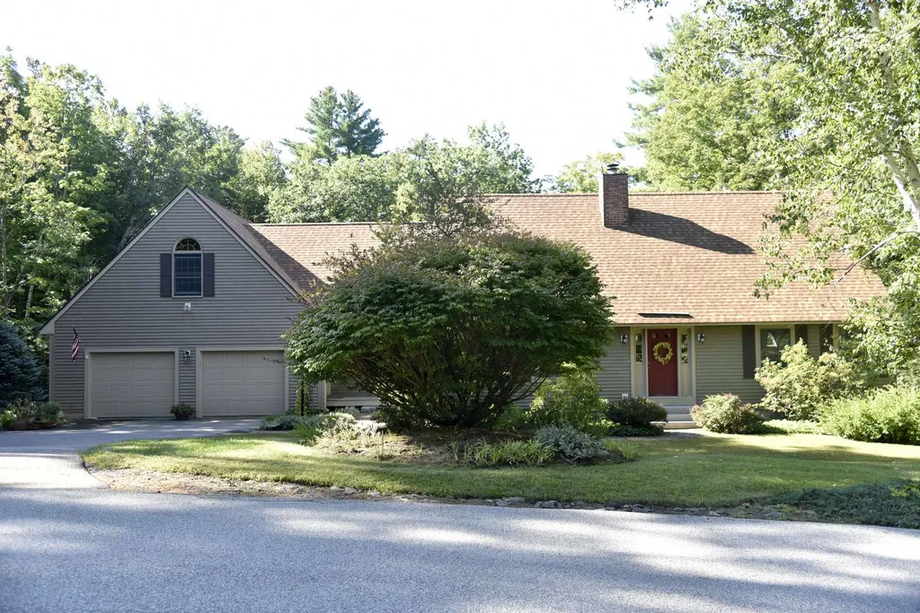 66 Pinecrest Drive Gilford NH 03249