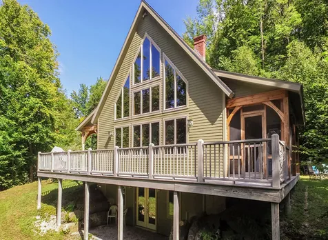243 Sherwood Drive Mendon VT 05701