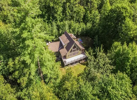 243 Sherwood Drive Mendon VT 05701