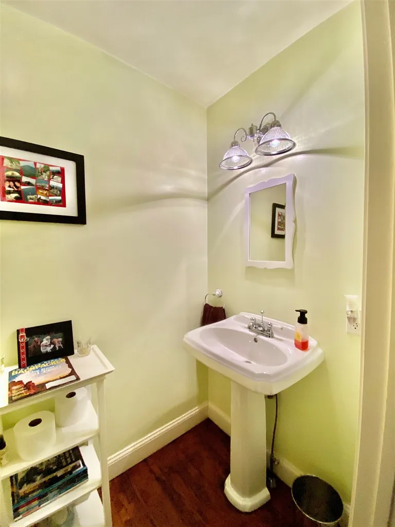 193 Pedrick Road Wilmot NH 03287