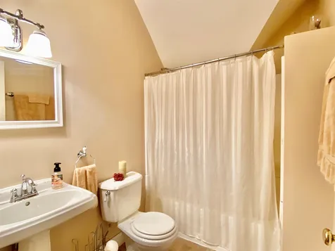 193 Pedrick Road Wilmot NH 03287