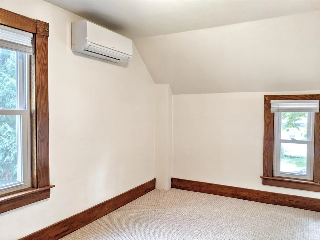 20 Walker Street Laconia NH 03246