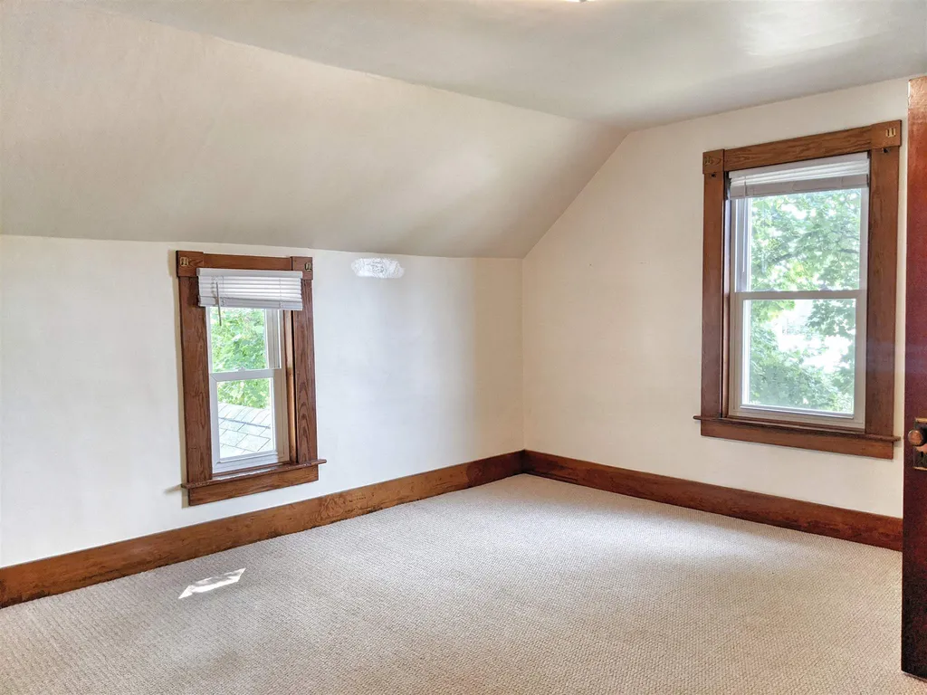 20 Walker Street Laconia NH 03246