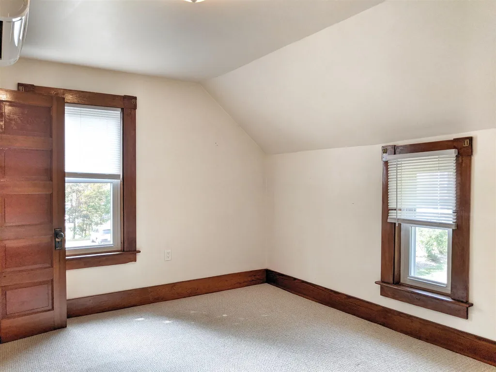 20 Walker Street Laconia NH 03246