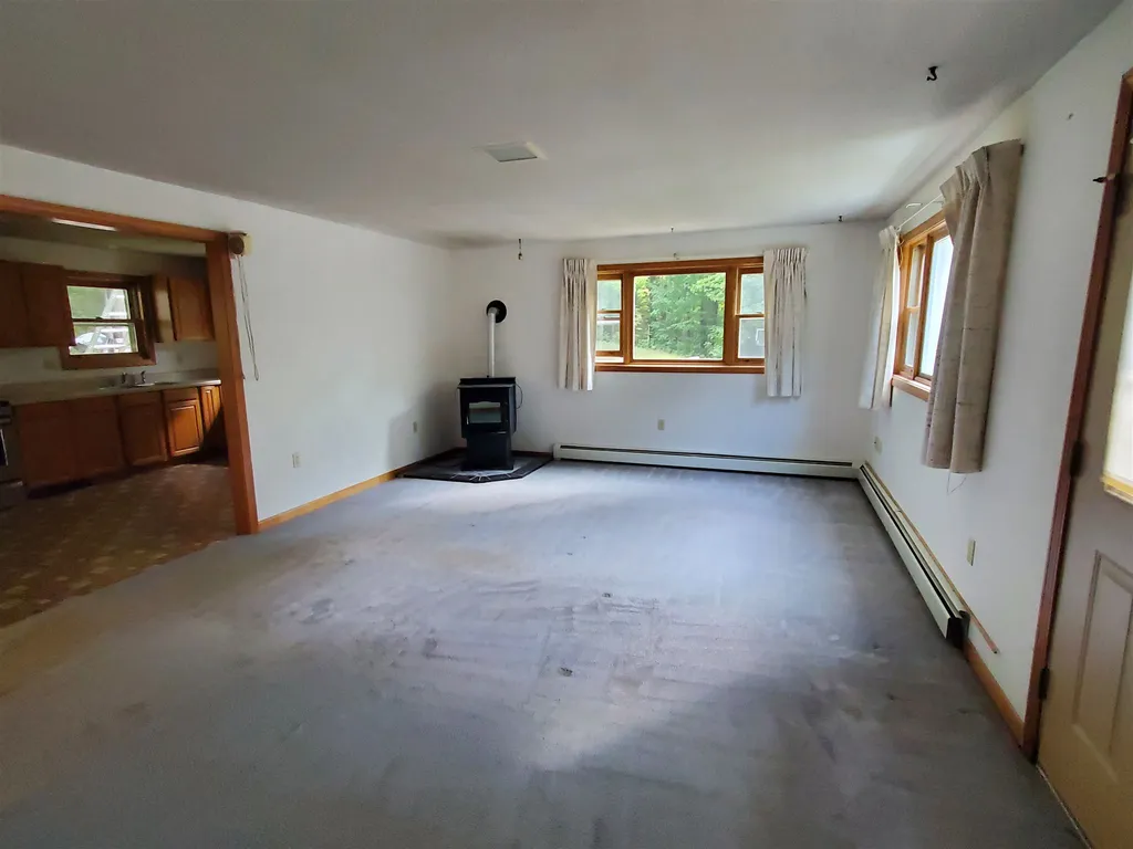 350 Cardigan Mountain Road Orange NH 03741