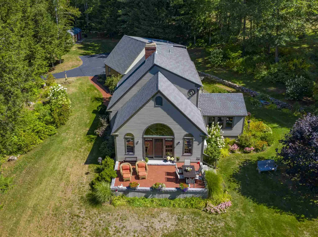 63 Broad Cove Drive Concord NH 03303