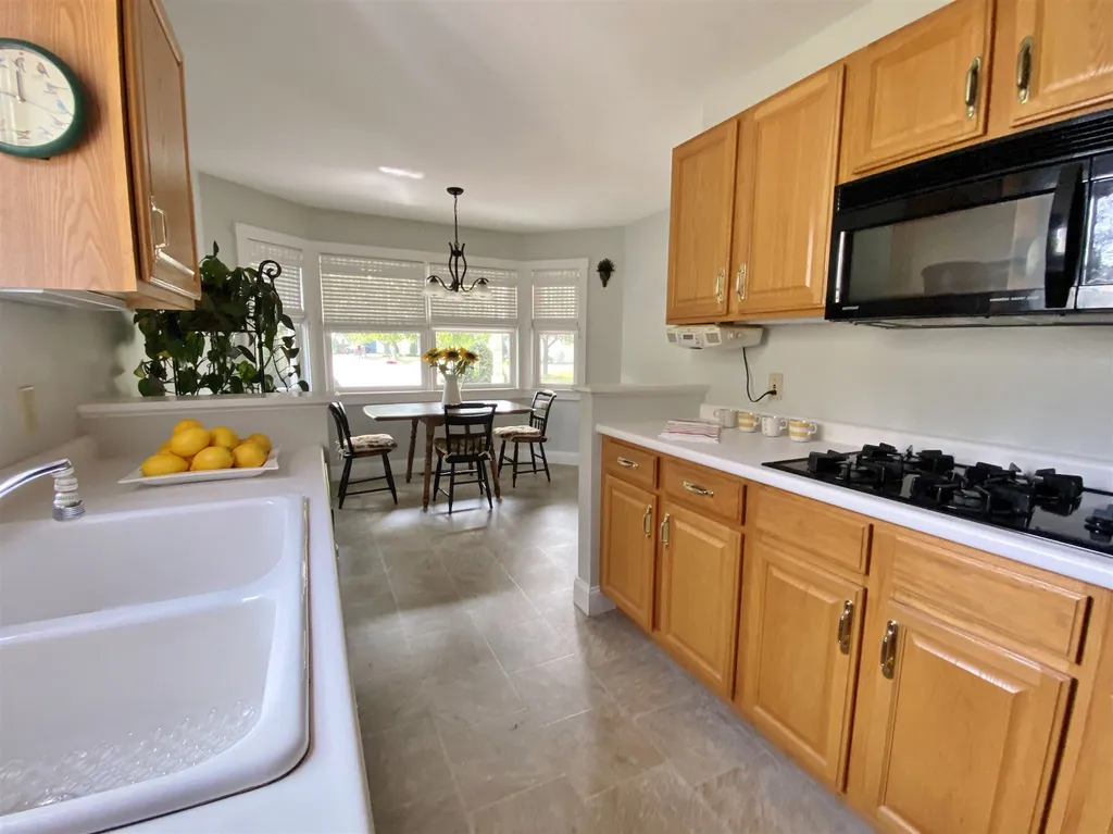 256 Commons Road Williston VT 05495