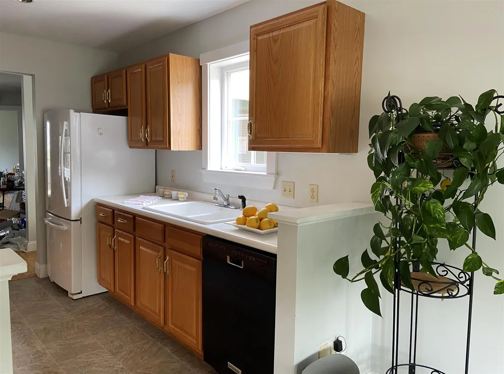 256 Commons Road Williston VT 05495
