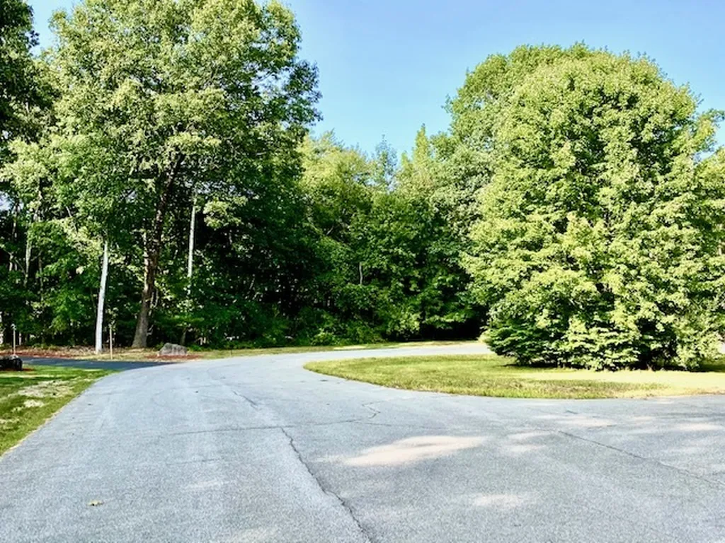 7 Country Village Road Windham NH 03087