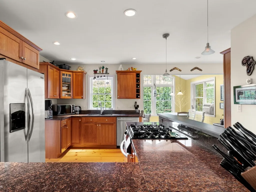 363 Juniper Ridge Shelburne VT 05482