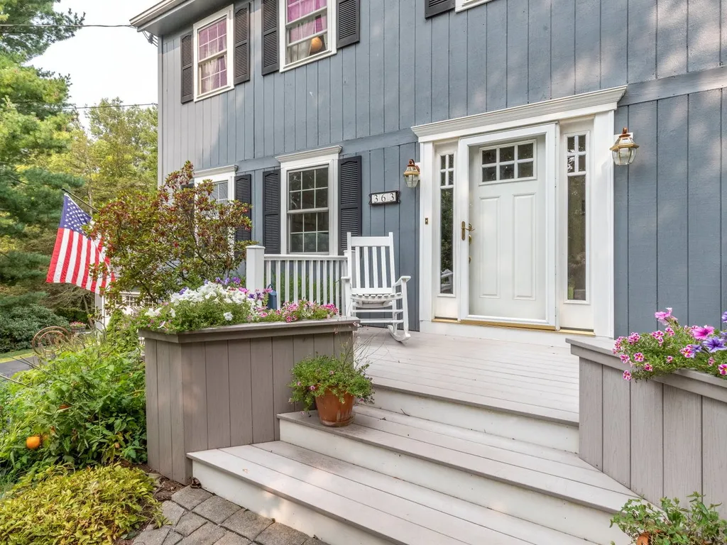 363 Juniper Ridge Shelburne VT 05482