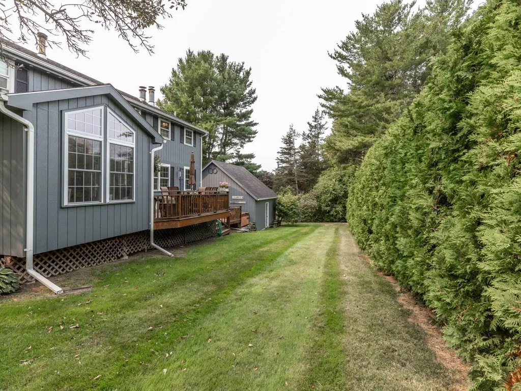 363 Juniper Ridge Shelburne VT 05482