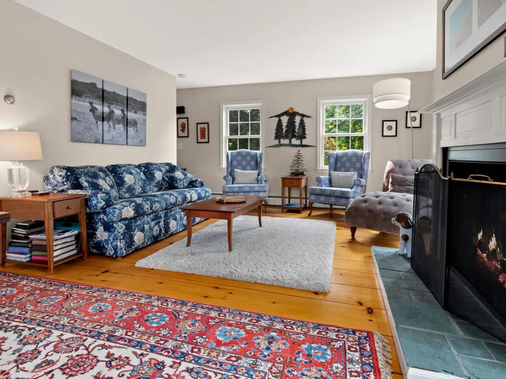 363 Juniper Ridge Shelburne VT 05482