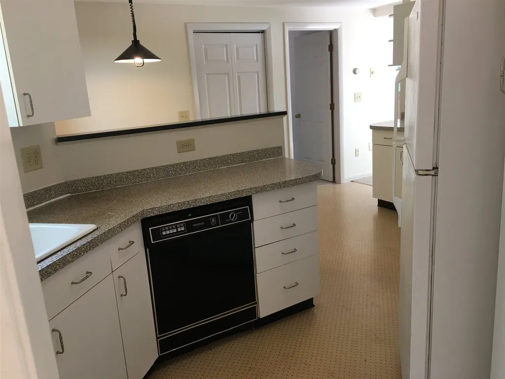 10 Partridge Drive Wolfeboro NH 03894