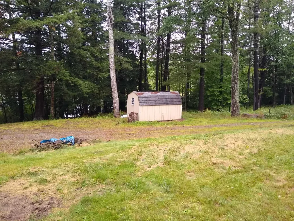 16 Pumphouse Lane Alstead NH 03602