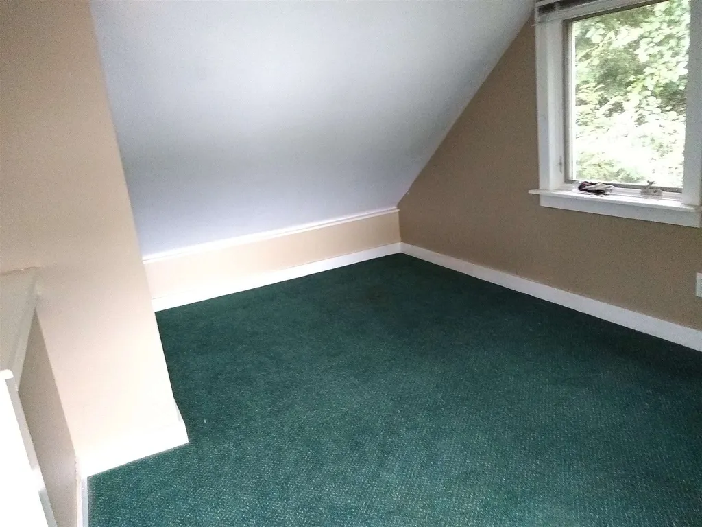 16 Pumphouse Lane Alstead NH 03602