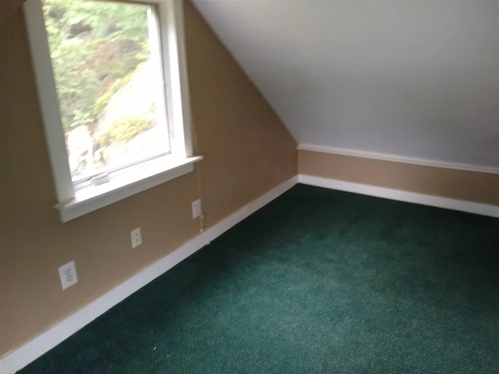 16 Pumphouse Lane Alstead NH 03602