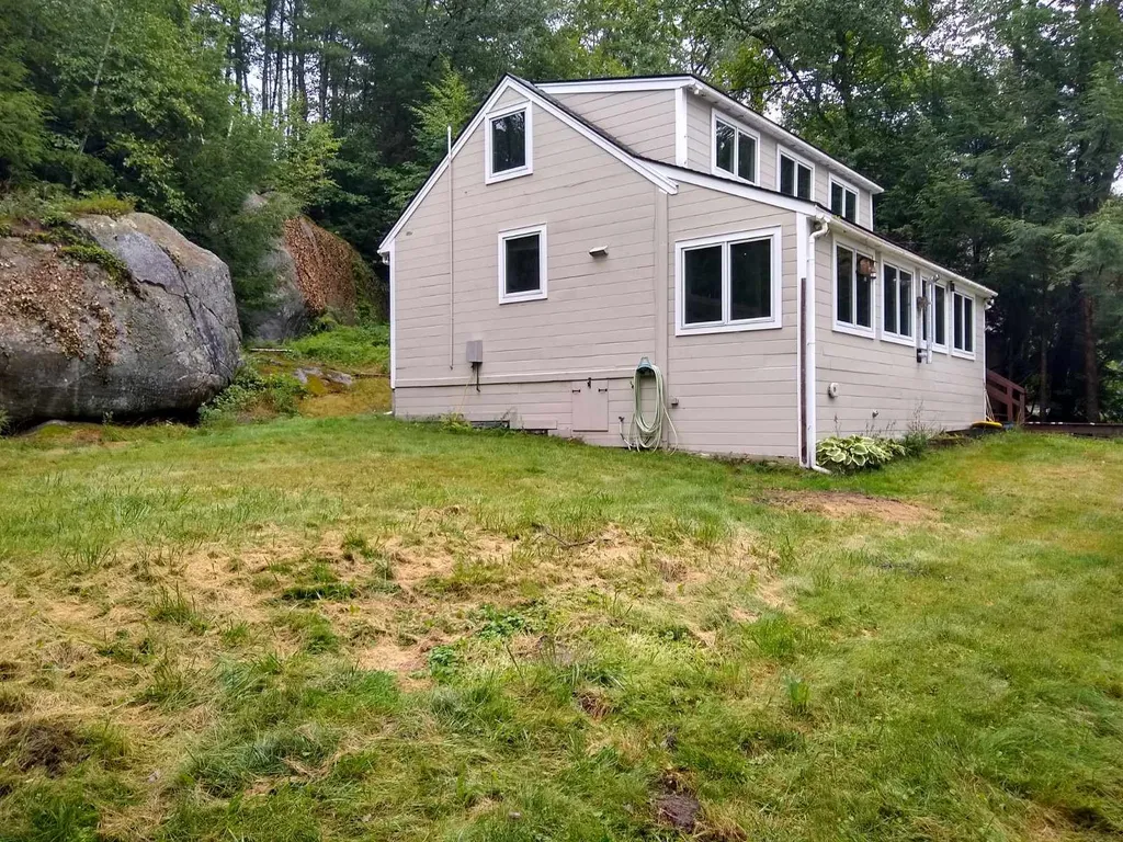 16 Pumphouse Lane Alstead NH 03602