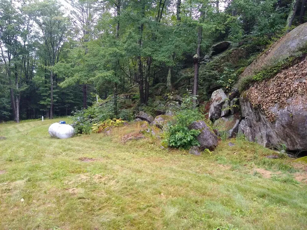 16 Pumphouse Lane Alstead NH 03602