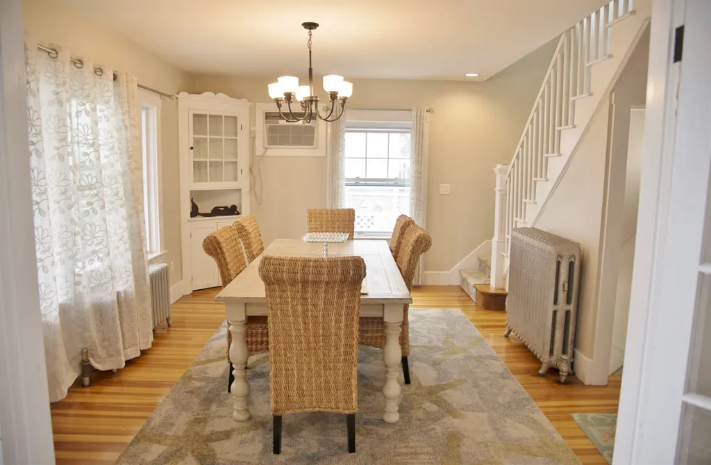 14 Cliff Avenue Hampton NH 03842