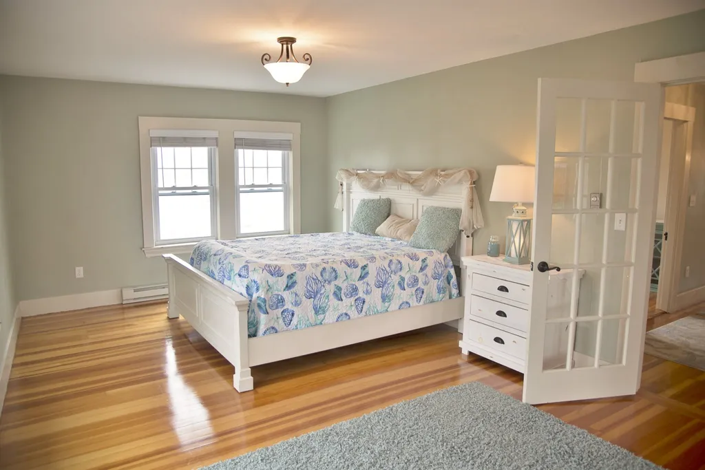 14 Cliff Avenue Hampton NH 03842