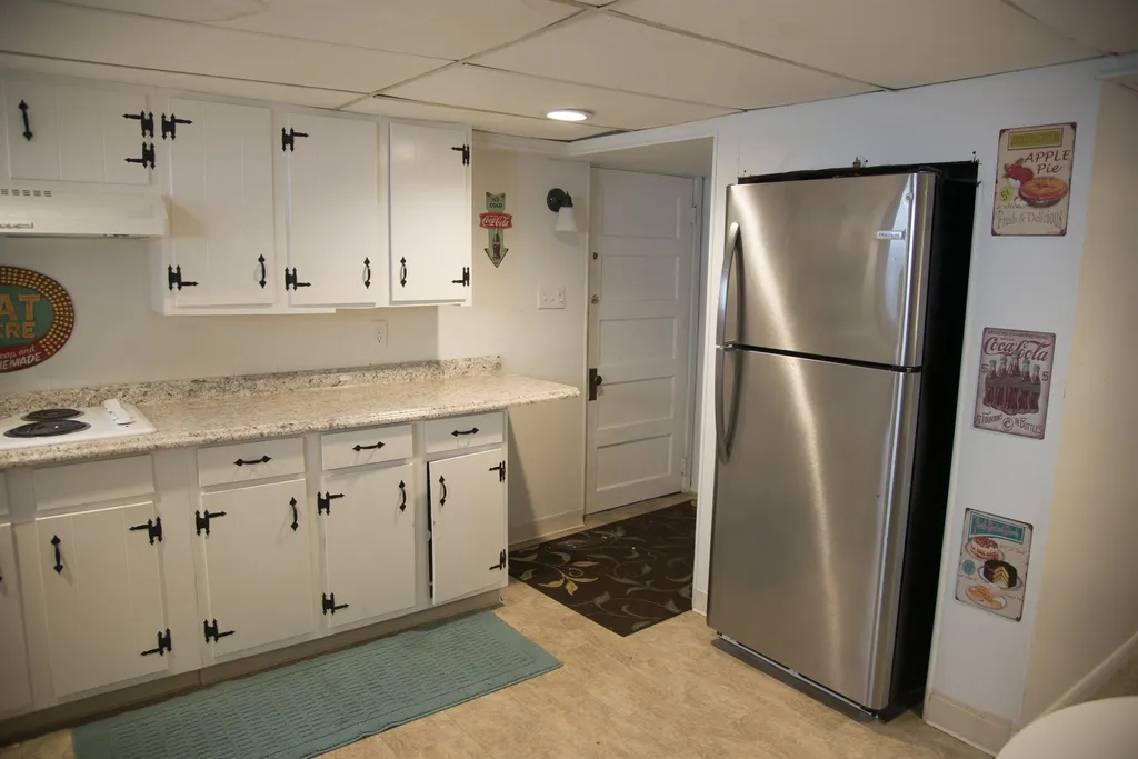 14 Cliff Avenue Hampton NH 03842