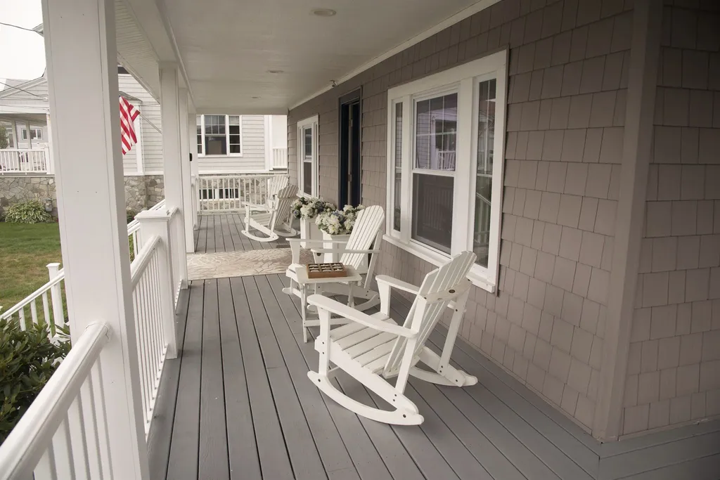 14 Cliff Avenue Hampton NH 03842
