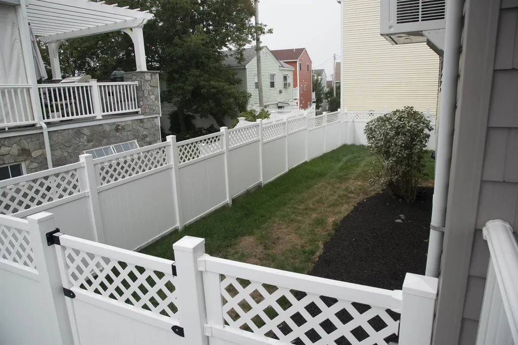 14 Cliff Avenue Hampton NH 03842