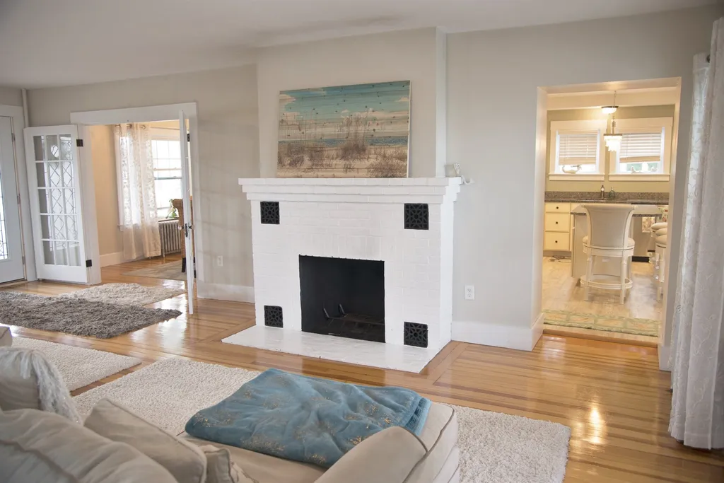 14 Cliff Avenue Hampton NH 03842