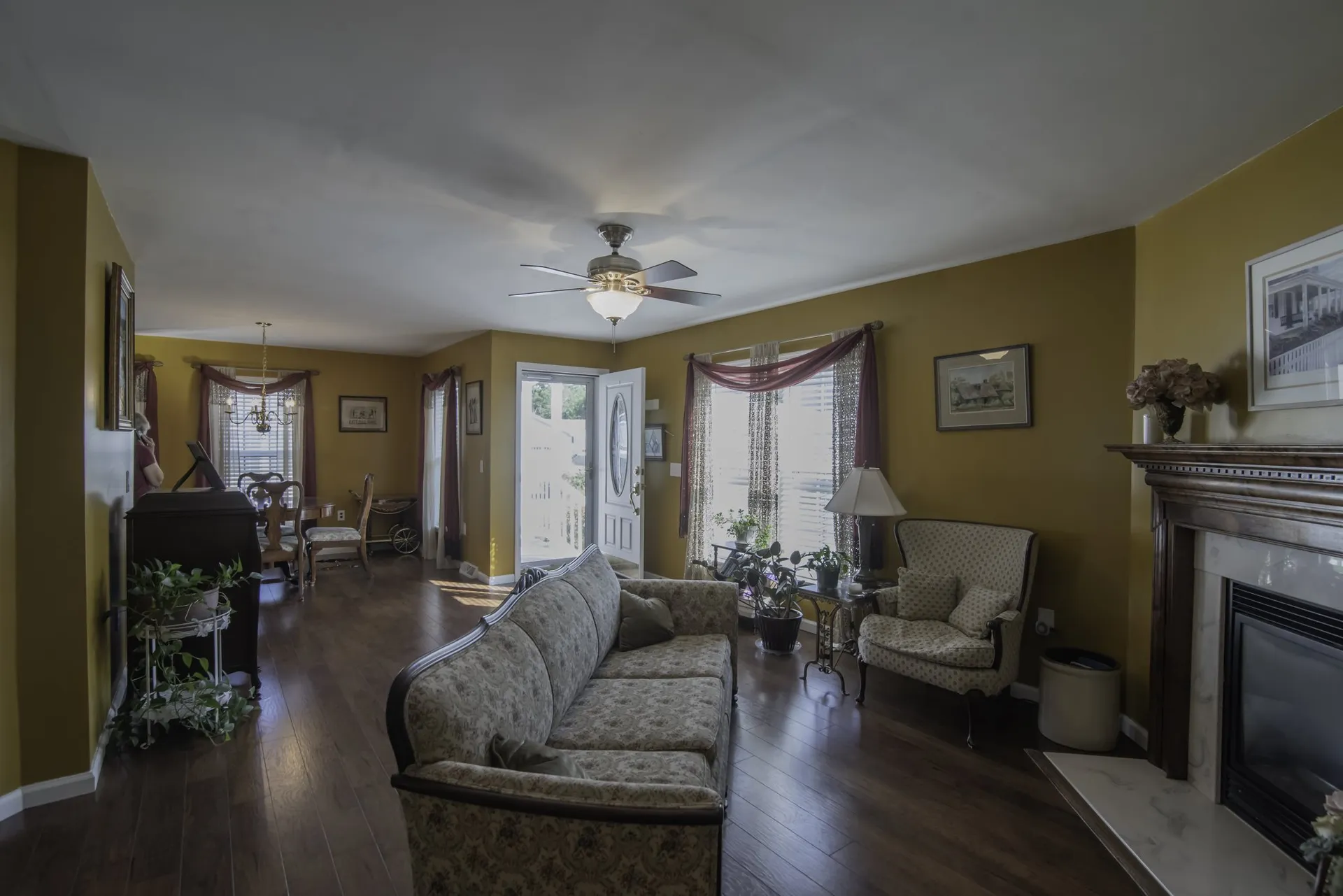 18 Loggers Lane Sandown NH 03873