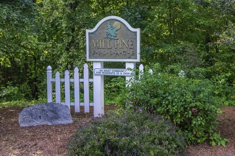 18 Loggers Lane Sandown NH 03873