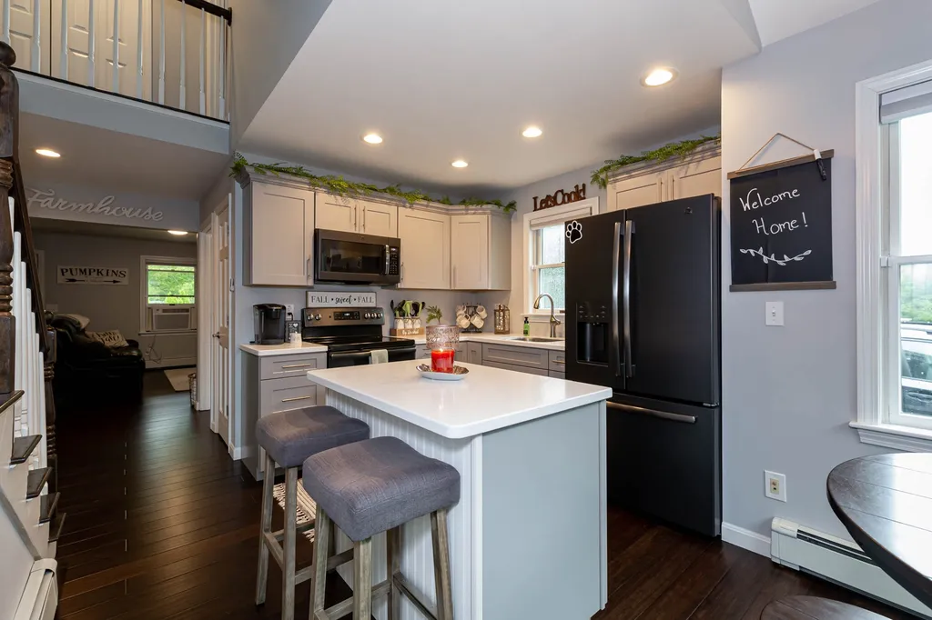 293 Charles Street Farmington NH 03835