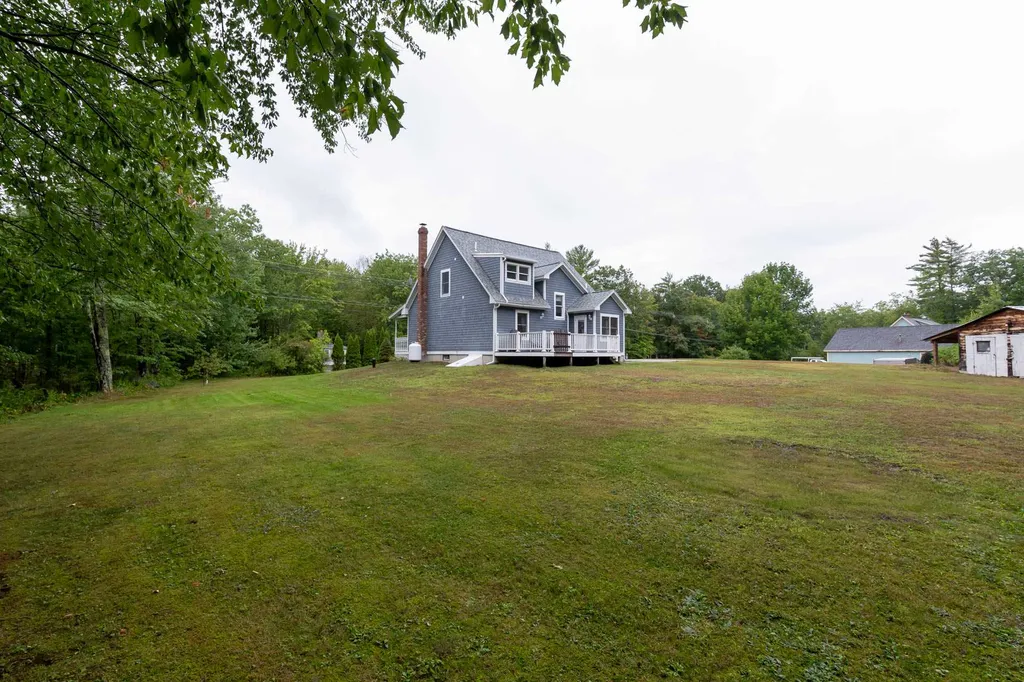 293 Charles Street Farmington NH 03835