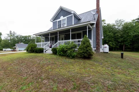 293 Charles Street Farmington NH 03835