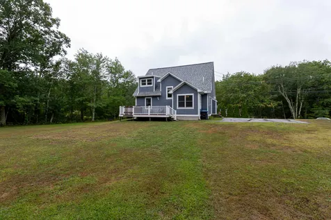 293 Charles Street Farmington NH 03835