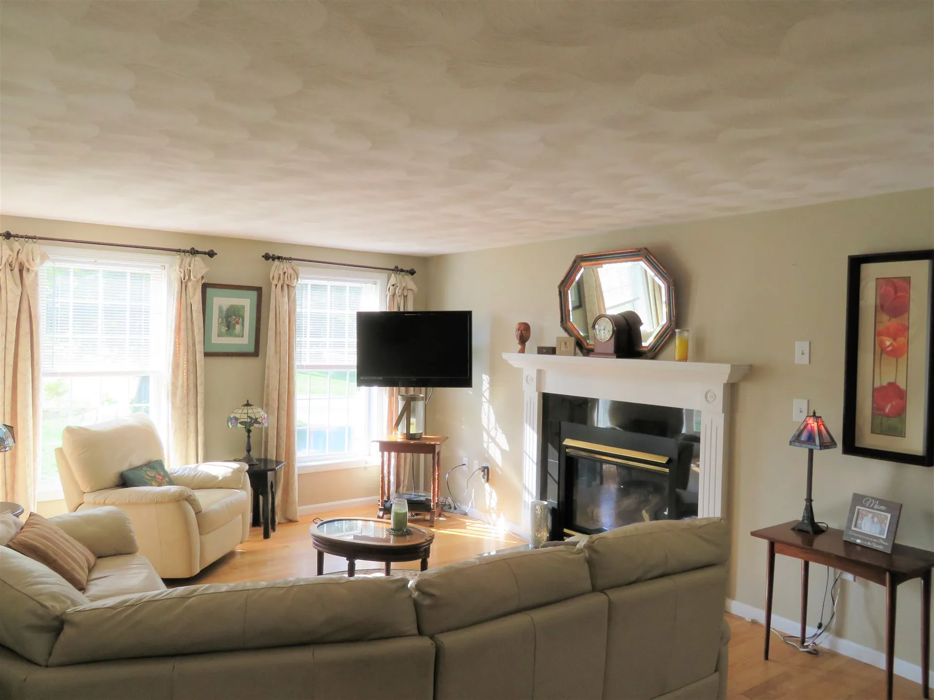 14 Round Robin Loop Fremont NH 03044