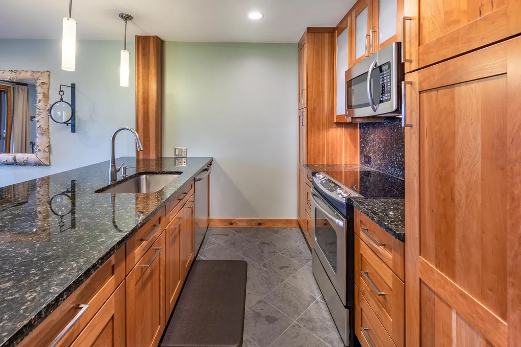 12 Obertal Drive Stratton VT 05155