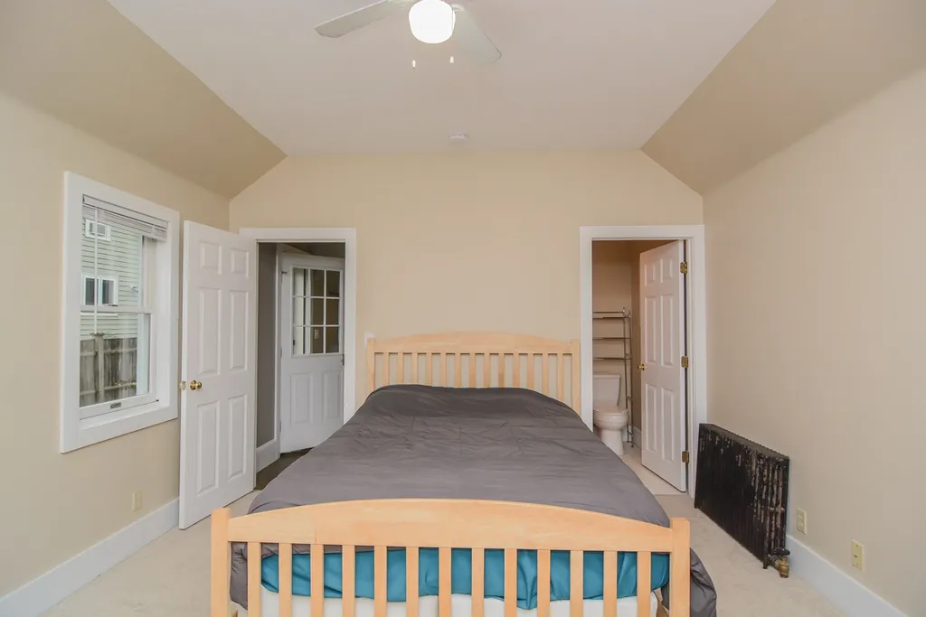 26 Auburn Street Exeter NH 03833