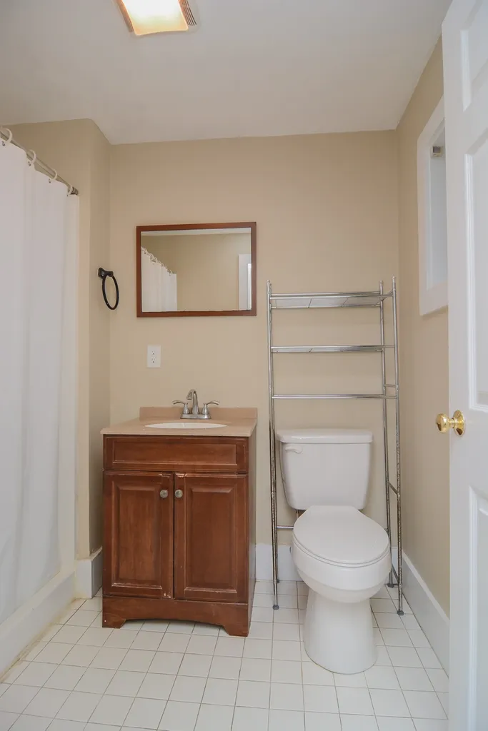 26 Auburn Street Exeter NH 03833