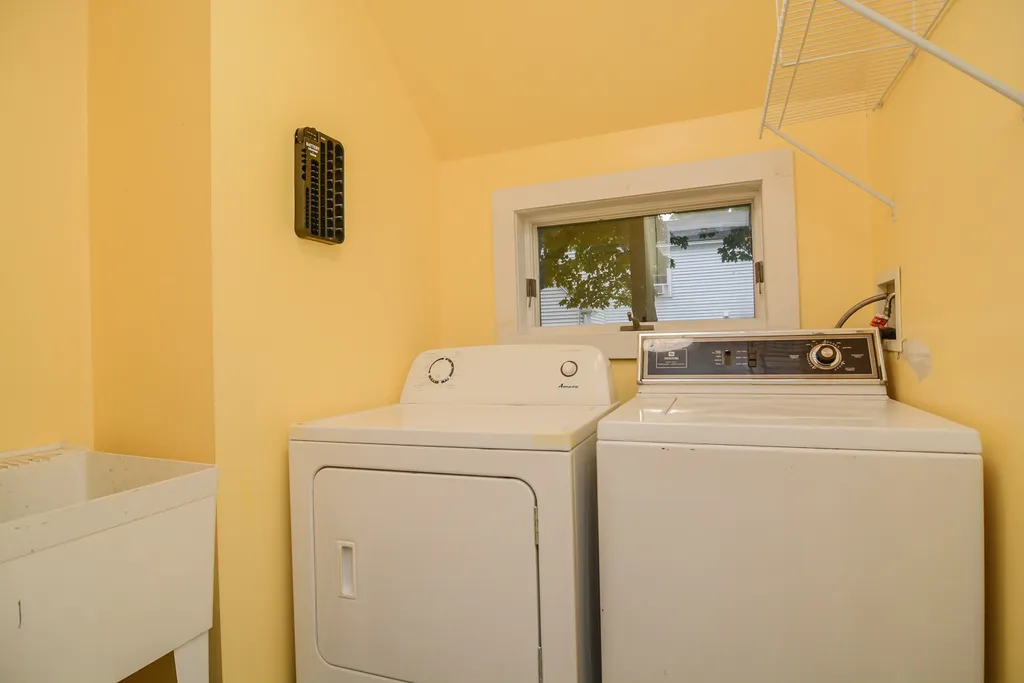 26 Auburn Street Exeter NH 03833