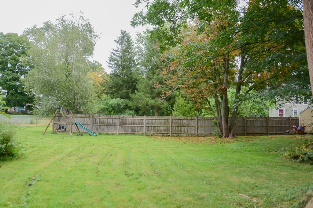 26 Auburn Street Exeter NH 03833